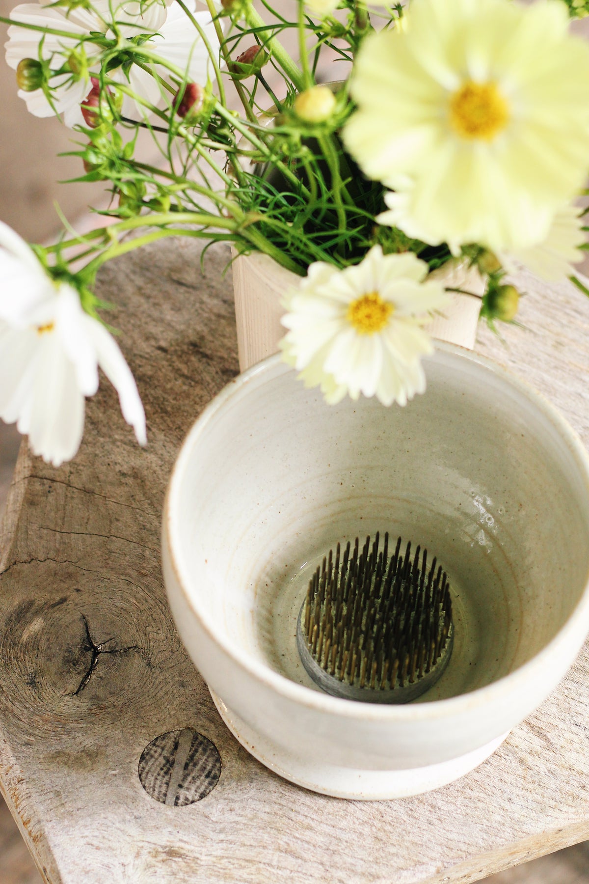 Round Pin Holder